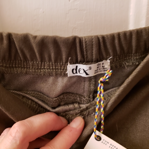 Dex Leggings - Picture 2 of 4